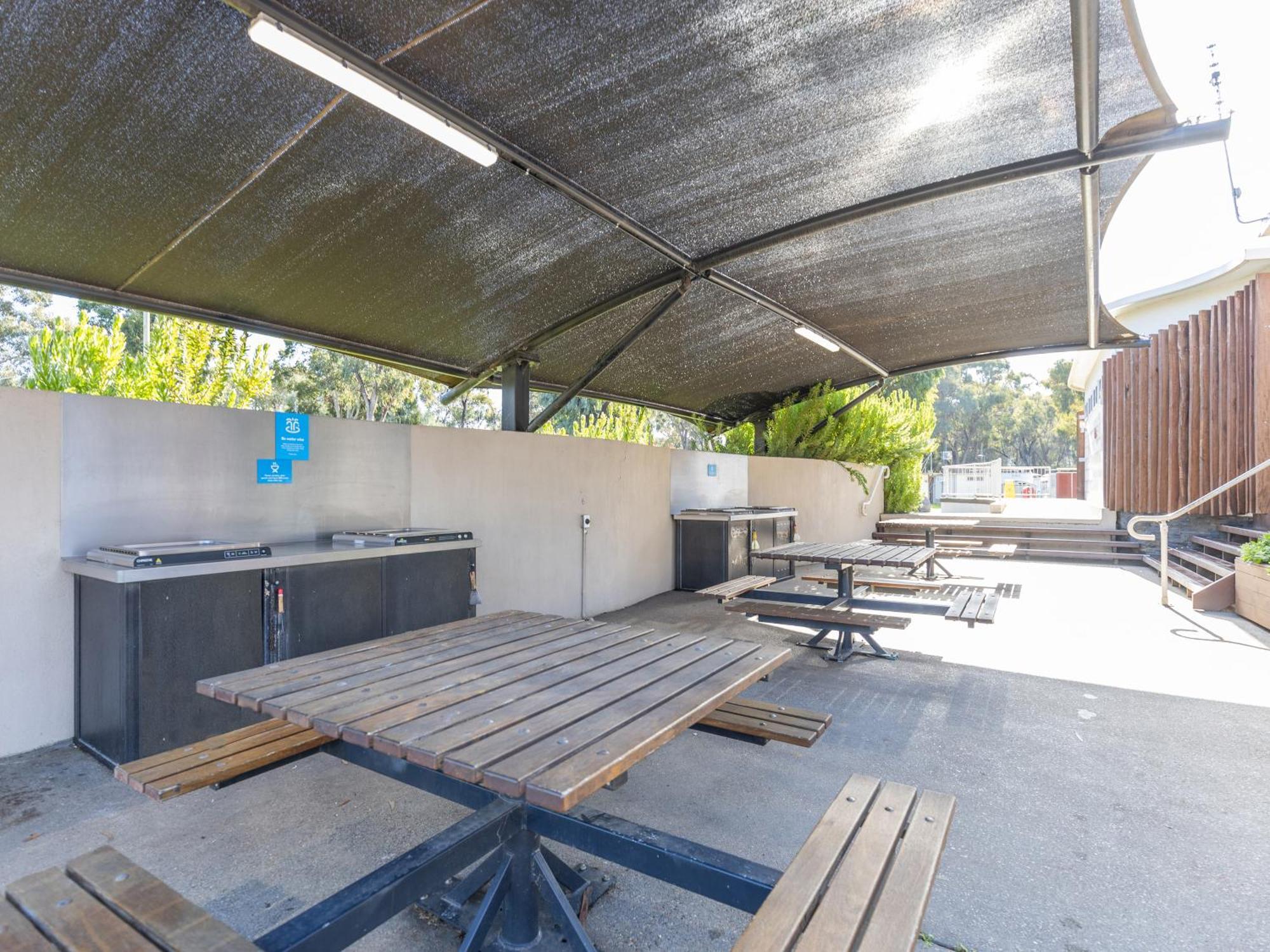 Nrma Echuca Holiday Park 外观 照片