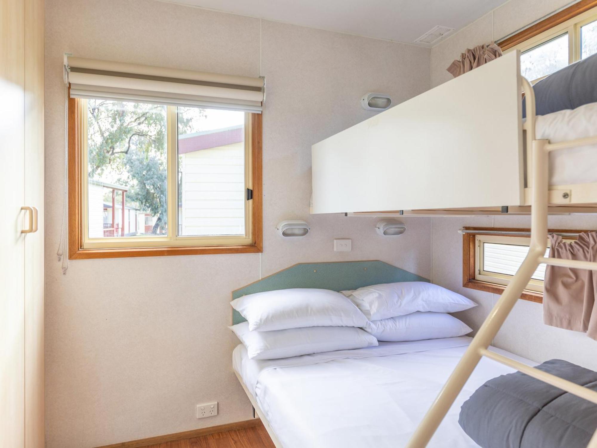 Nrma Echuca Holiday Park 外观 照片