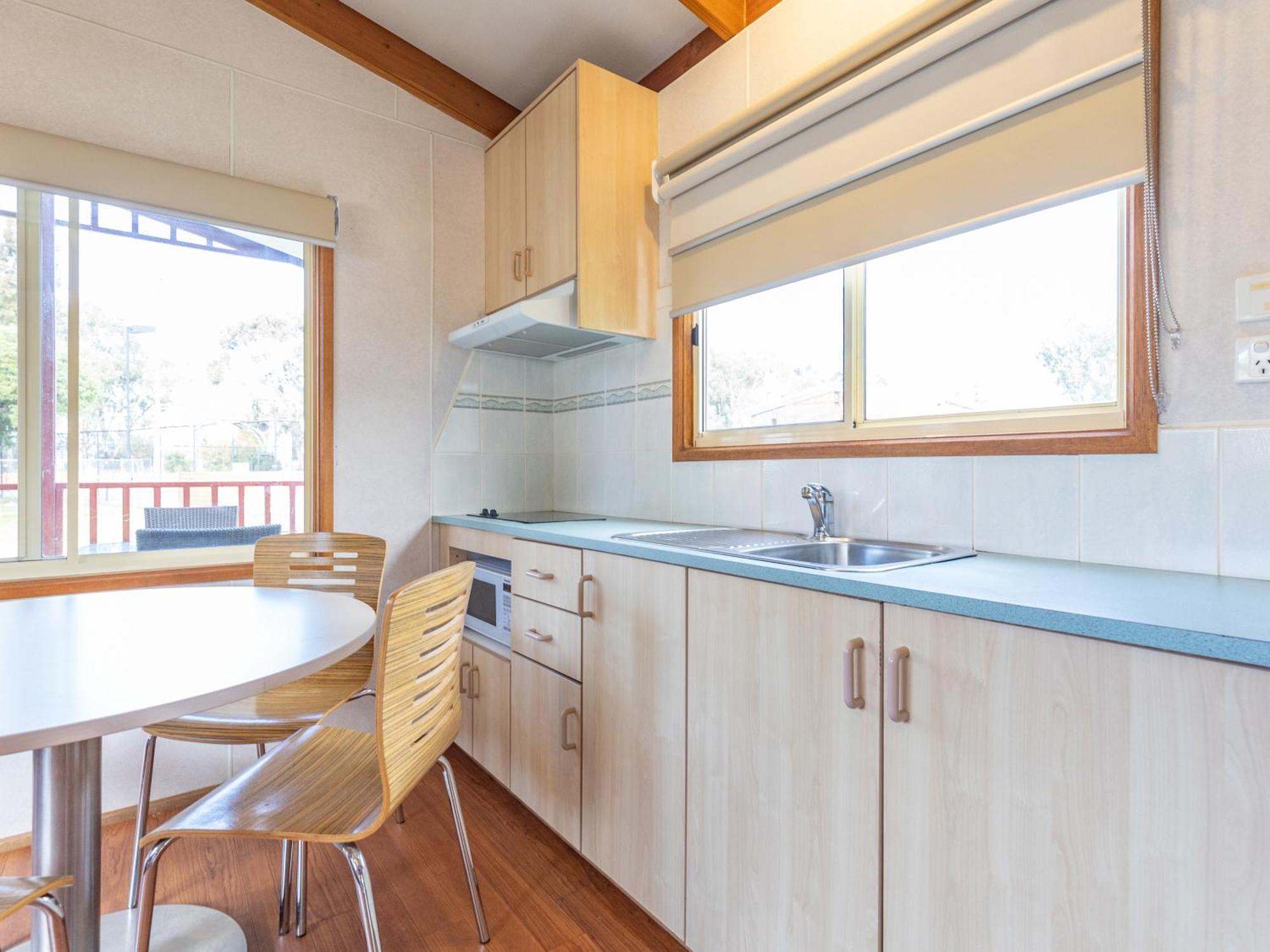 Nrma Echuca Holiday Park 外观 照片