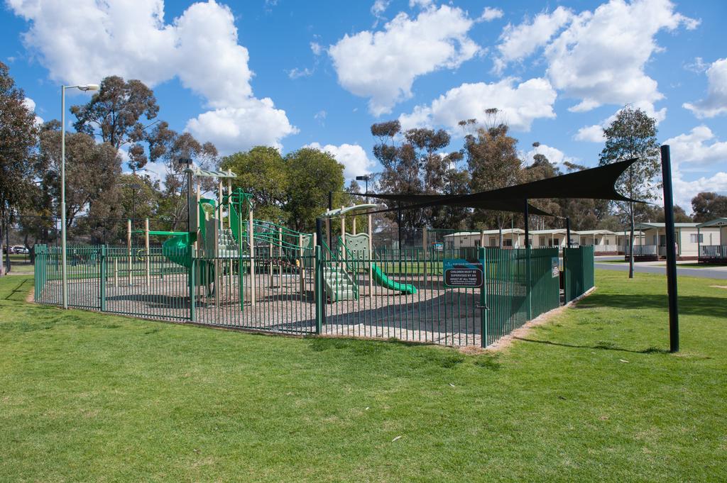 Nrma Echuca Holiday Park 外观 照片